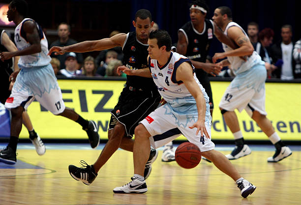 胜利从手中 胜利从手中