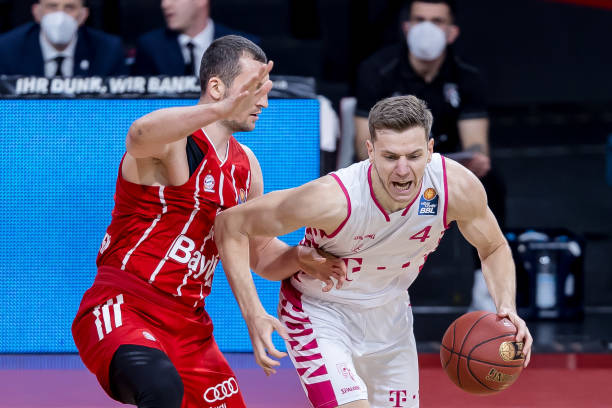 军奖杯的日 军奖杯的日